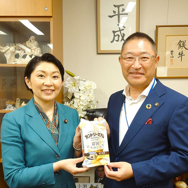 カントリーマアム 富岡シルクミルク味